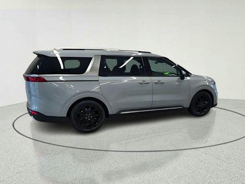 Ceramic Silver 2024 Kia Carnival SX Prestige