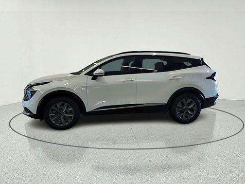 Glacial White Pearl 2023 Kia Sportage SX