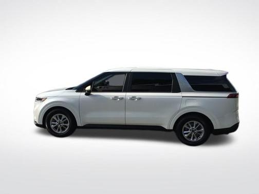 2022 Kia Carnival LXS