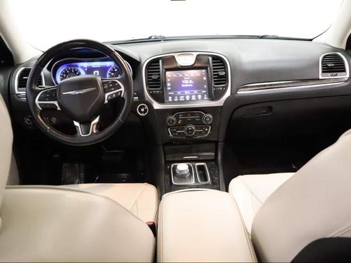 2016 Chrysler 300C Base