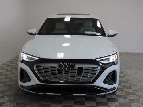 2024 Audi Q8 e-tron S line Premium