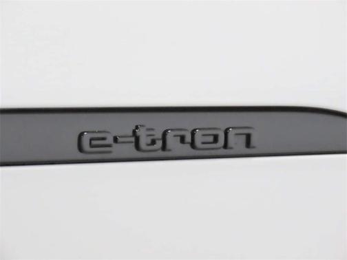 2024 Audi Q8 e-tron S line Premium