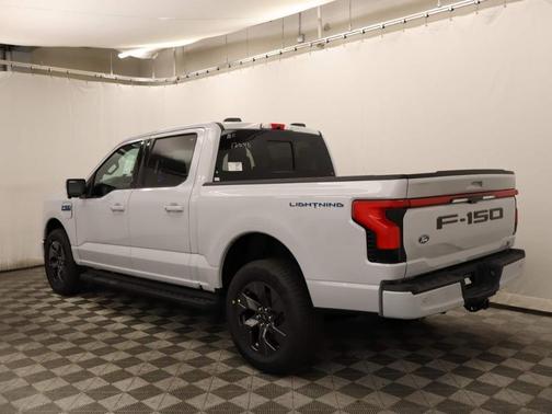 2025 Ford F-150 Lightning LARIAT