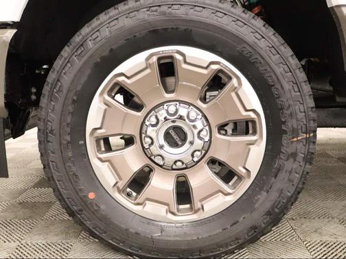 Star White 2026 Ford F-250 King Ranch