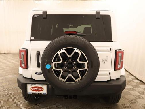 Oxford White 2026 Ford Bronco Outer Banks