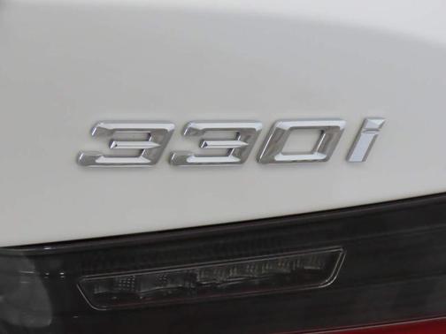 2024 BMW 330 i xDrive