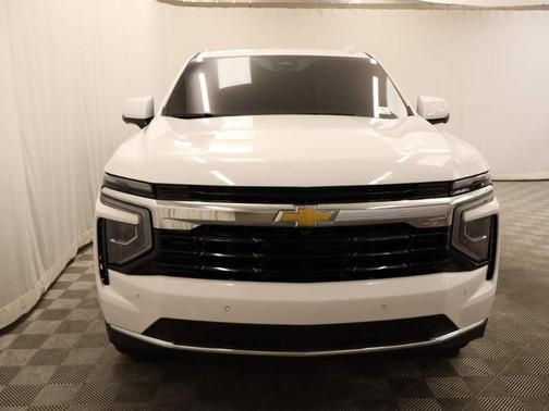 2025 Chevrolet Suburban LS