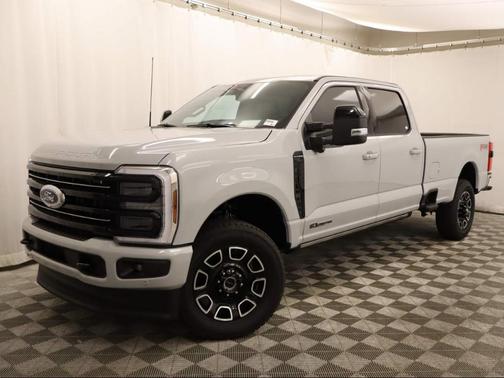 Avalanche Gray 2026 Ford F-250 Platinum Truck