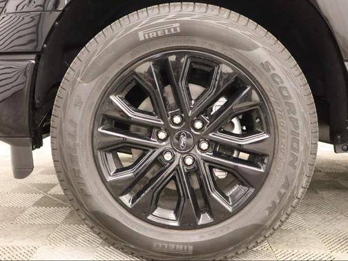 Agate Black Metallic 2026 Ford F-150 XLT