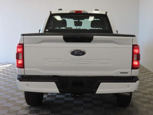 Oxford White 2022 Ford F-150 XL