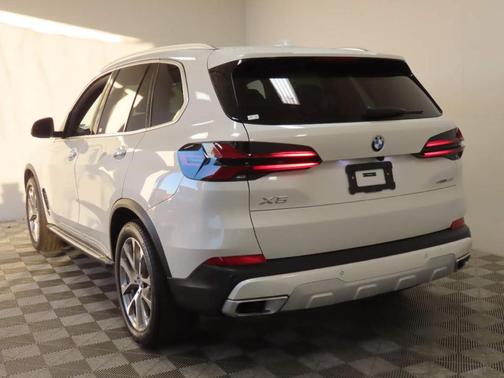 2025 BMW X5 sDrive40i