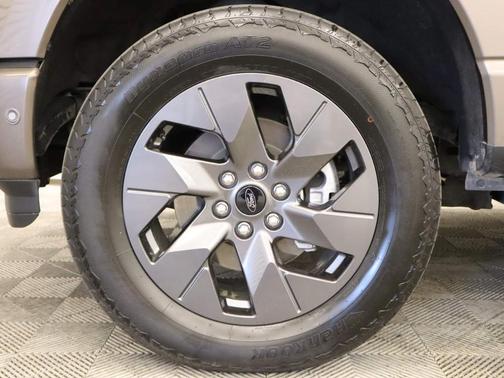 2023 Ford F-150 Lightning LARIAT