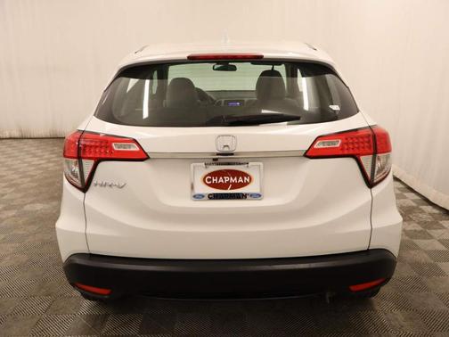 Platinum White Pearl 2022 Honda HR-V LX