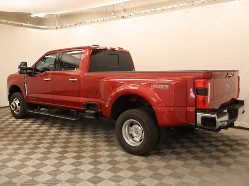 2023 Ford F-350 Lariat Super Duty