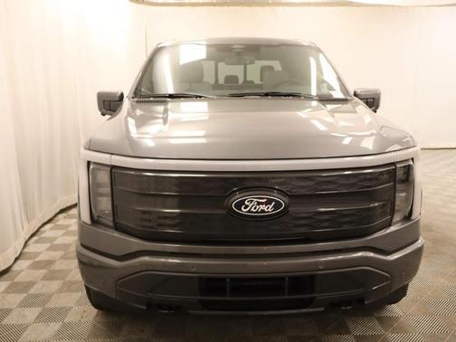 2025 Ford F-150 Lightning Platinum