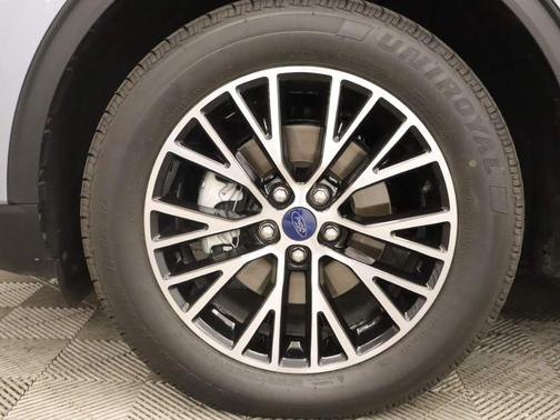 2022 Ford Escape PHEV SE