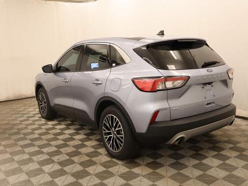 2022 Ford Escape PHEV SE