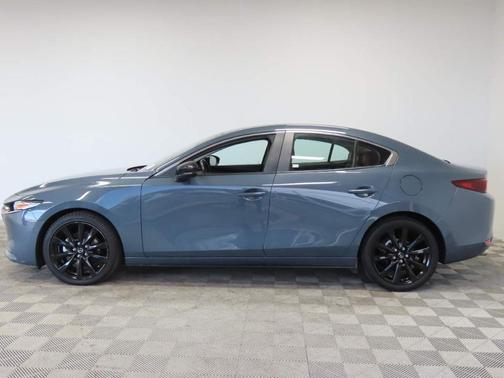 2024 Mazda Mazda3 2.5 S Carbon Edition