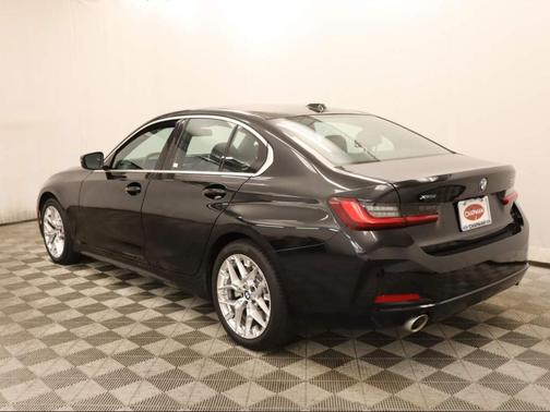 2025 BMW 330 i xDrive