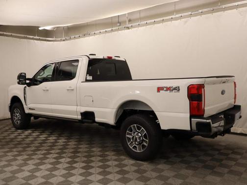 2025 Ford F-350 Lariat Super Duty