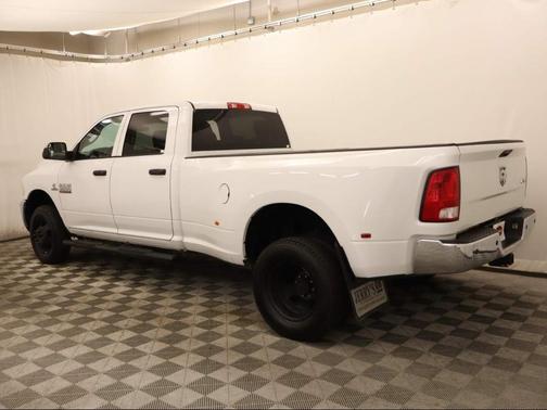 Bright White Clearcoat 2018 RAM 3500 Tradesman