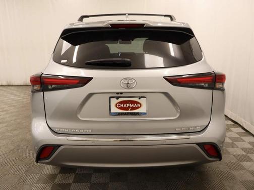2024 Toyota Highlander Platinum