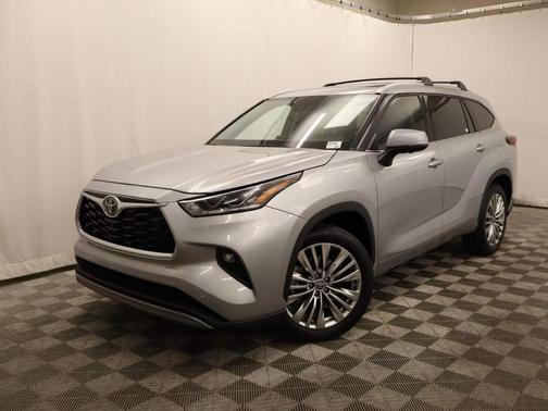 2024 Toyota Highlander Platinum