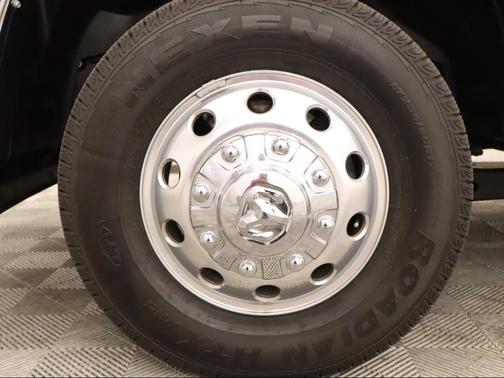 Bright White Clearcoat 2024 RAM 3500 Laramie