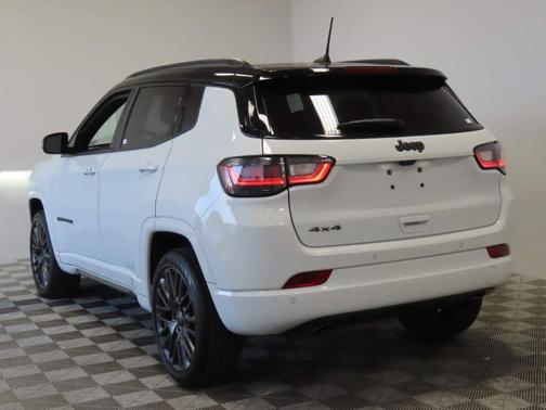 2023 Jeep Compass Altitude