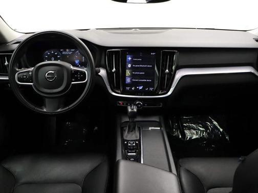 2020 Volvo S60 T5 Momentum
