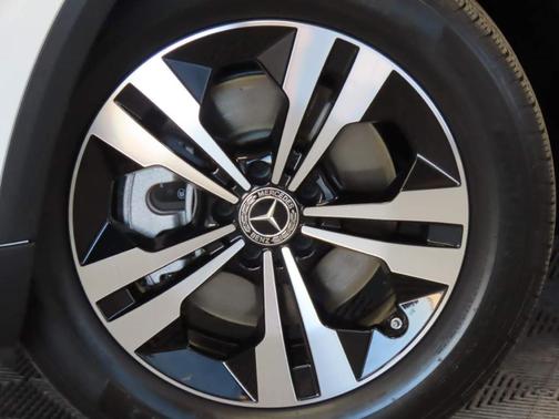 Polar White 2025 Mercedes-Benz GLA 250 Base