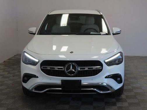 Polar White 2025 Mercedes-Benz GLA 250 Base