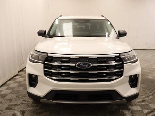 Star White 2026 Ford Explorer Active