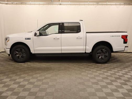 2025 Ford F-150 Lightning LARIAT