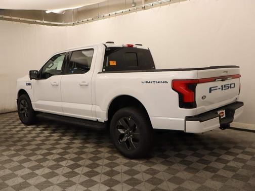 2025 Ford F-150 Lightning LARIAT