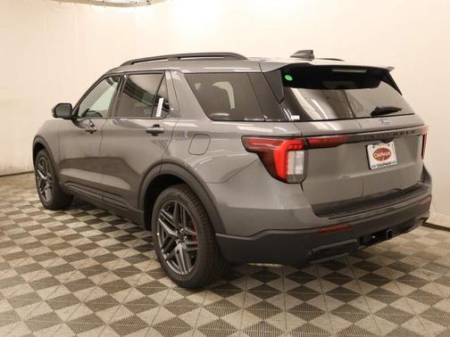 Carbonized Gray Metallic 2026 Ford Explorer ST-Line