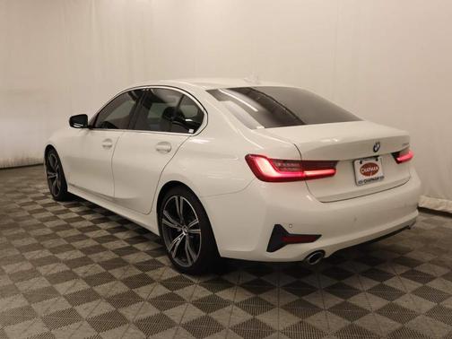 2020 BMW 330 i