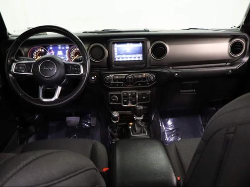 2020 Jeep Gladiator Sport