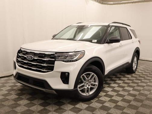 Star White 2026 Ford Explorer Active