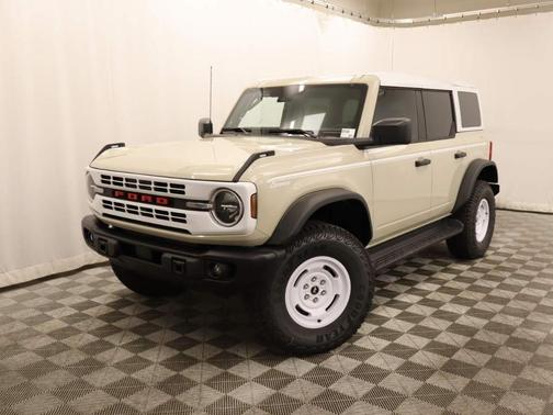 Desert Sand 2026 Ford Bronco Heritage Edition