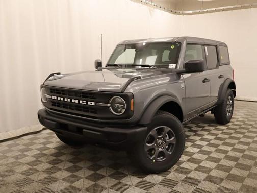 Carbonized Gray Metallic 2026 Ford Bronco Big Bend