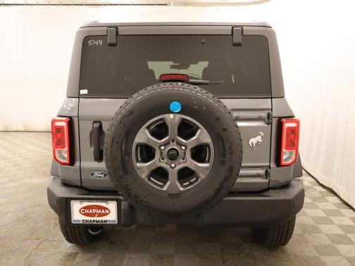 Carbonized Gray Metallic 2026 Ford Bronco Big Bend