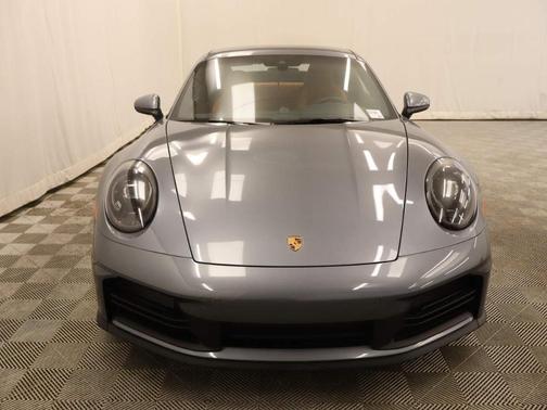 2025 Porsche 911 Carrera