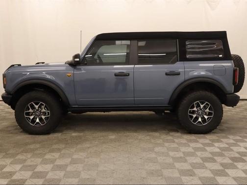 2023 Ford Bronco Badlands Advanced