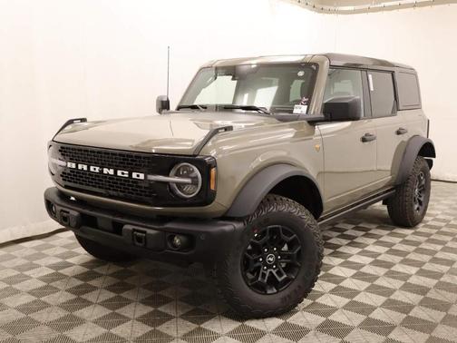 Gray 2026 Ford Bronco Badlands