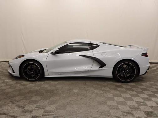 2022 Chevrolet Corvette Stingray w/3LT