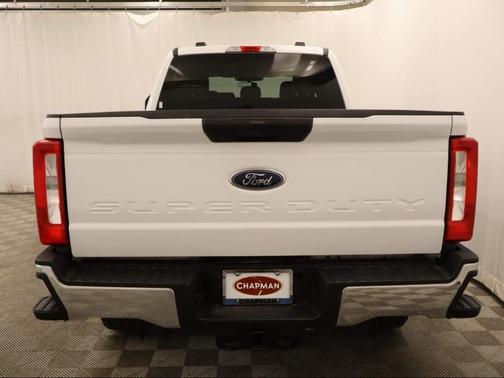 Oxford White 2024 Ford F-250 XLT