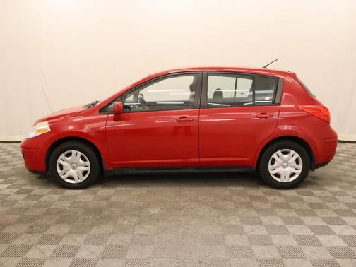 2011 Nissan Versa 1.8 S