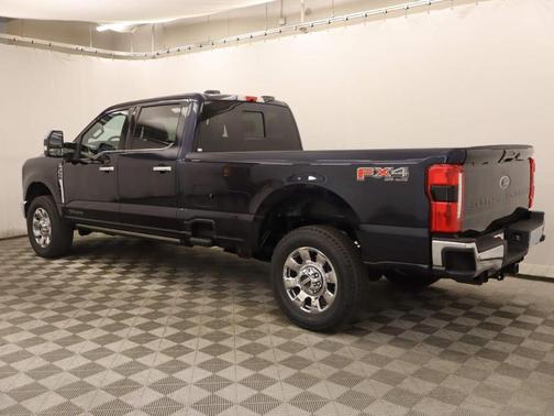2025 Ford F-350 Lariat Super Duty