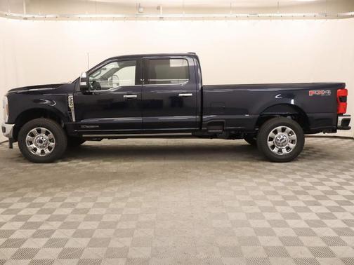 2025 Ford F-350 Lariat Super Duty